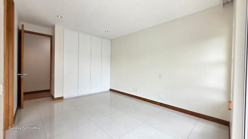 To Let 5 Bedroom Property for Rent in Sandhurst Gauteng