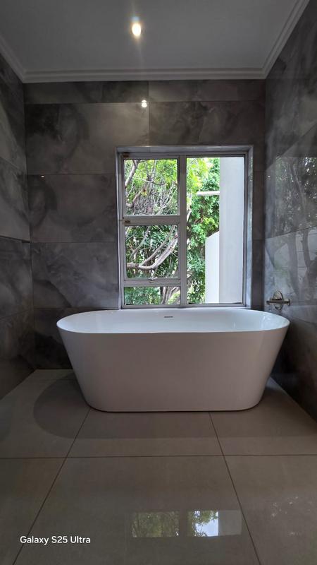 To Let 5 Bedroom Property for Rent in Sandhurst Gauteng