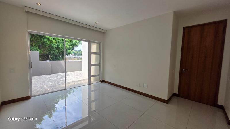 To Let 5 Bedroom Property for Rent in Sandhurst Gauteng