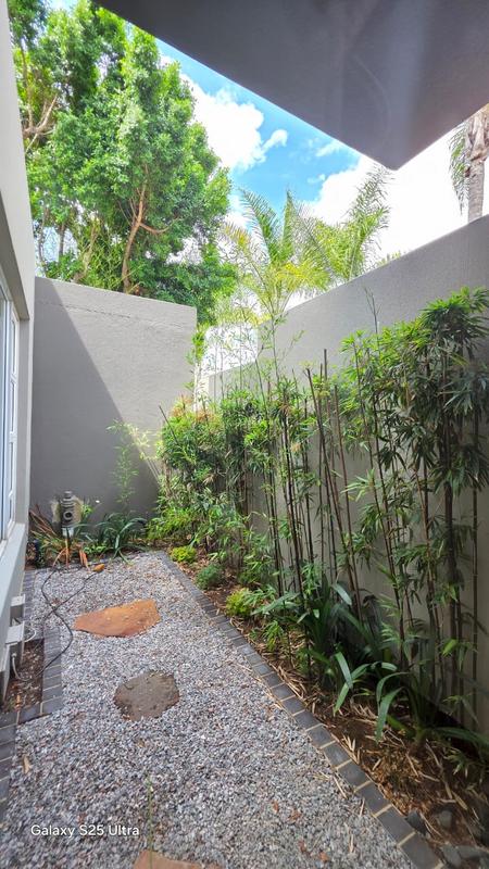 To Let 5 Bedroom Property for Rent in Sandhurst Gauteng