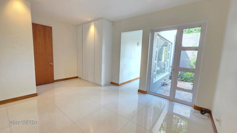 To Let 5 Bedroom Property for Rent in Sandhurst Gauteng