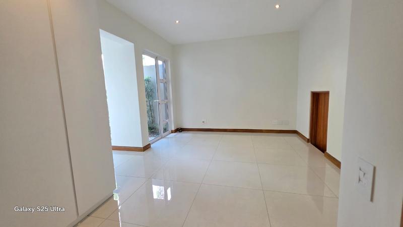 To Let 5 Bedroom Property for Rent in Sandhurst Gauteng