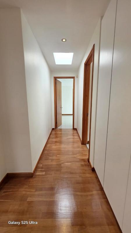 To Let 5 Bedroom Property for Rent in Sandhurst Gauteng