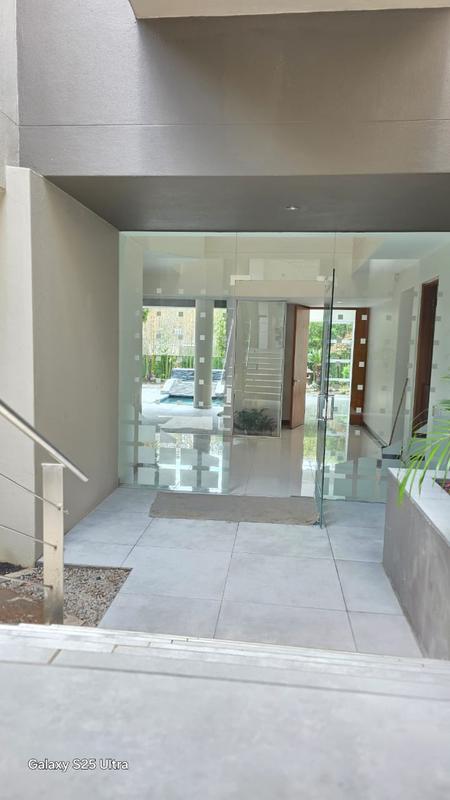 To Let 5 Bedroom Property for Rent in Sandhurst Gauteng
