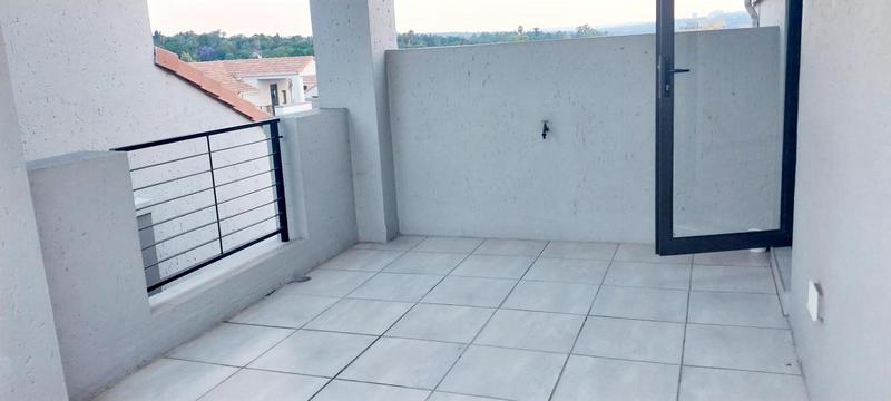 To Let 2 Bedroom Property for Rent in Sunninghill Gauteng