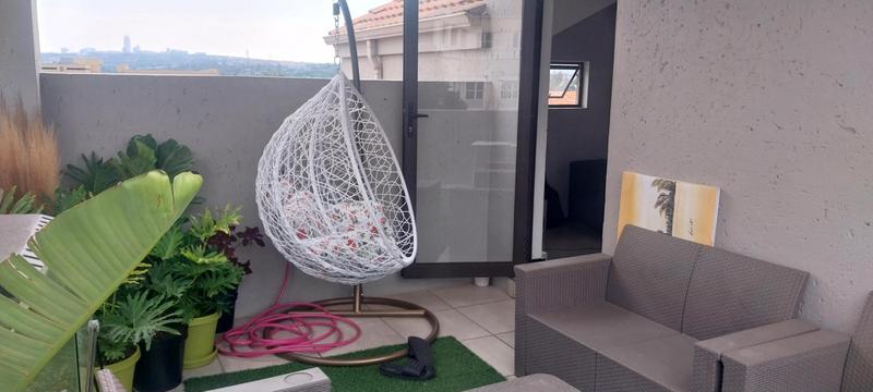 To Let 2 Bedroom Property for Rent in Sunninghill Gauteng