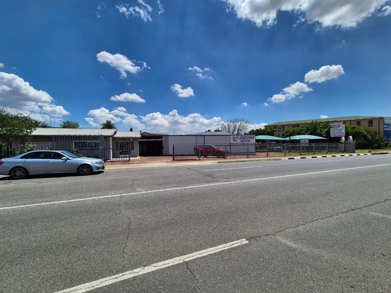 Commercial Property for Sale in New Redruth Gauteng