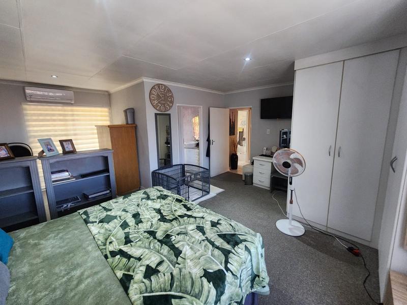 3 Bedroom Property for Sale in New Redruth Gauteng