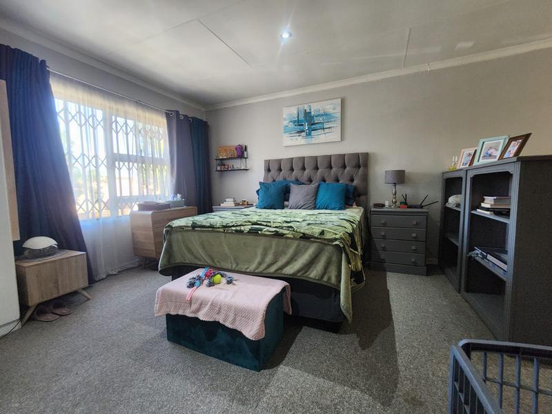 3 Bedroom Property for Sale in New Redruth Gauteng