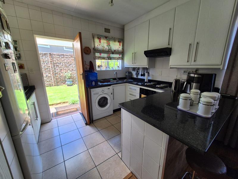 2 Bedroom Property for Sale in Verwoerdpark Gauteng