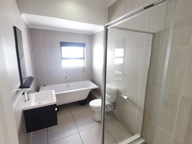 To Let 2 Bedroom Property for Rent in Greenstone Hill Gauteng