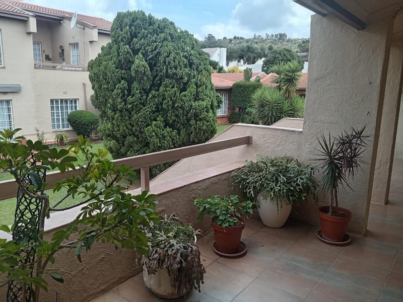 2 Bedroom Property for Sale in Bedford Park Gauteng