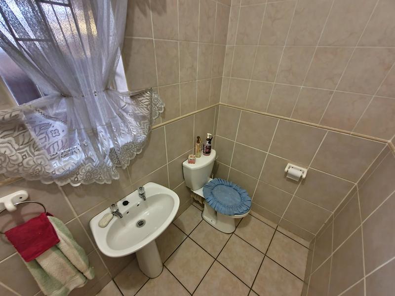2 Bedroom Property for Sale in Clarina Gauteng
