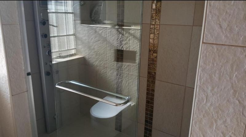 To Let 5 Bedroom Property for Rent in Primrose Hill Gauteng