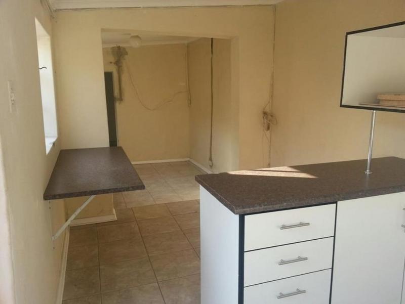 To Let 5 Bedroom Property for Rent in Primrose Hill Gauteng