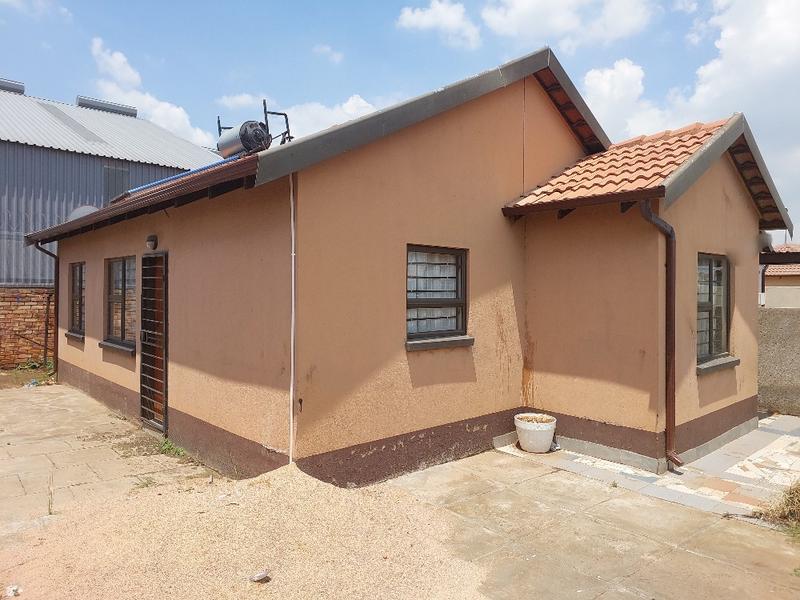 3 Bedroom Property for Sale in Windmill Park Gauteng