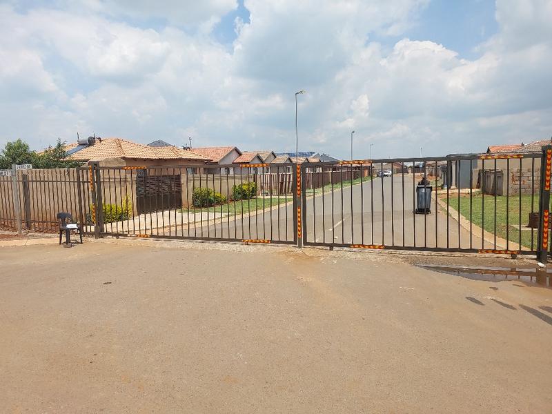 3 Bedroom Property for Sale in Windmill Park Gauteng