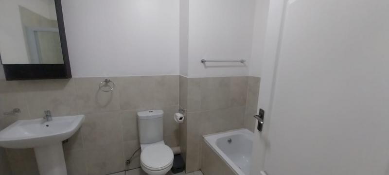 2 Bedroom Property for Sale in Wychwood Gauteng