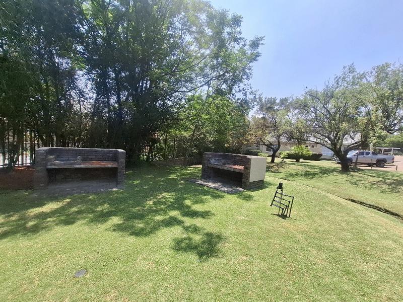 3 Bedroom Property for Sale in Broadacres Gauteng