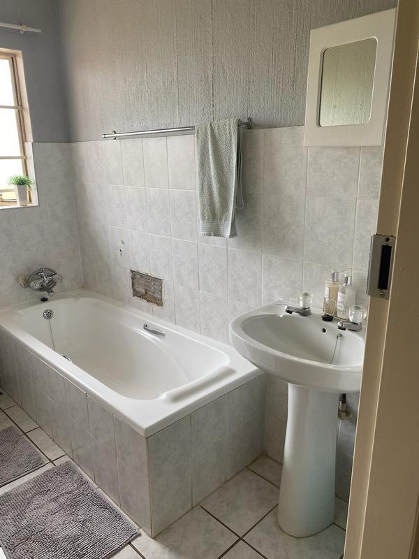 To Let 2 Bedroom Property for Rent in Moreleta Park Gauteng