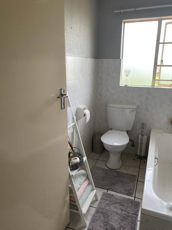 To Let 2 Bedroom Property for Rent in Moreleta Park Gauteng