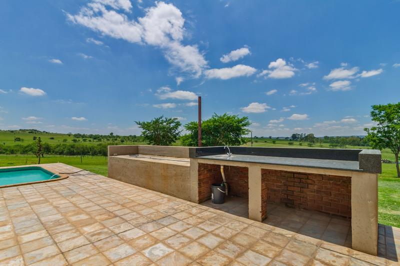 4 Bedroom Property for Sale in Muldersdrift Gauteng