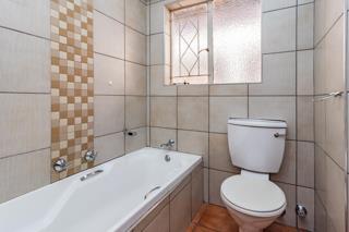 2 Bedroom Property for Sale in Helderkruin Gauteng