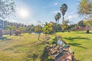 2 Bedroom Property for Sale in Helderkruin Gauteng