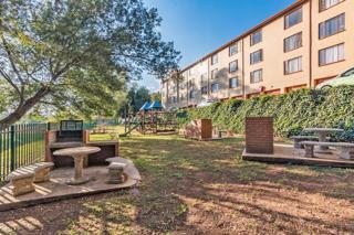 2 Bedroom Property for Sale in Helderkruin Gauteng