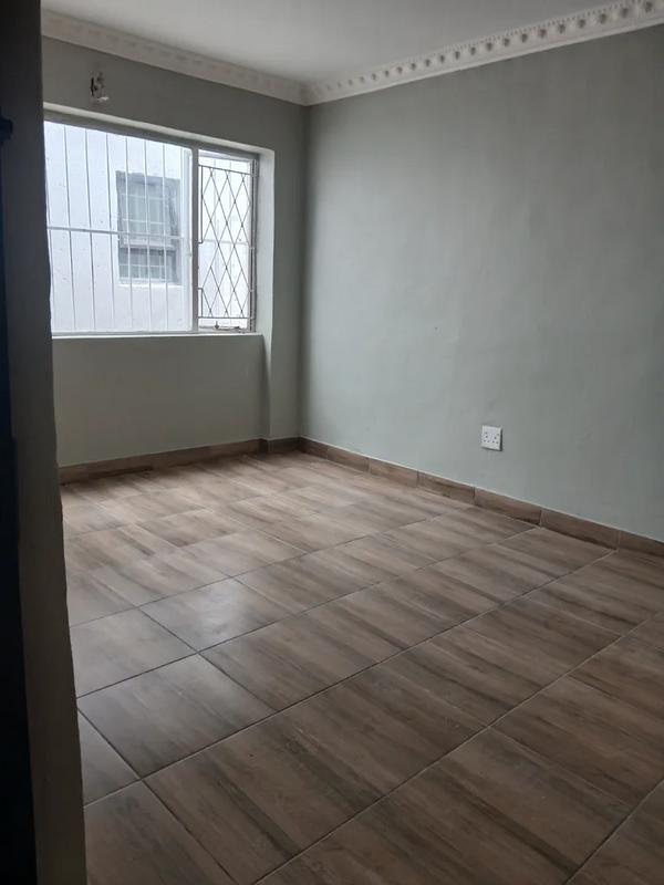 To Let 2 Bedroom Property for Rent in Florida Glen Gauteng