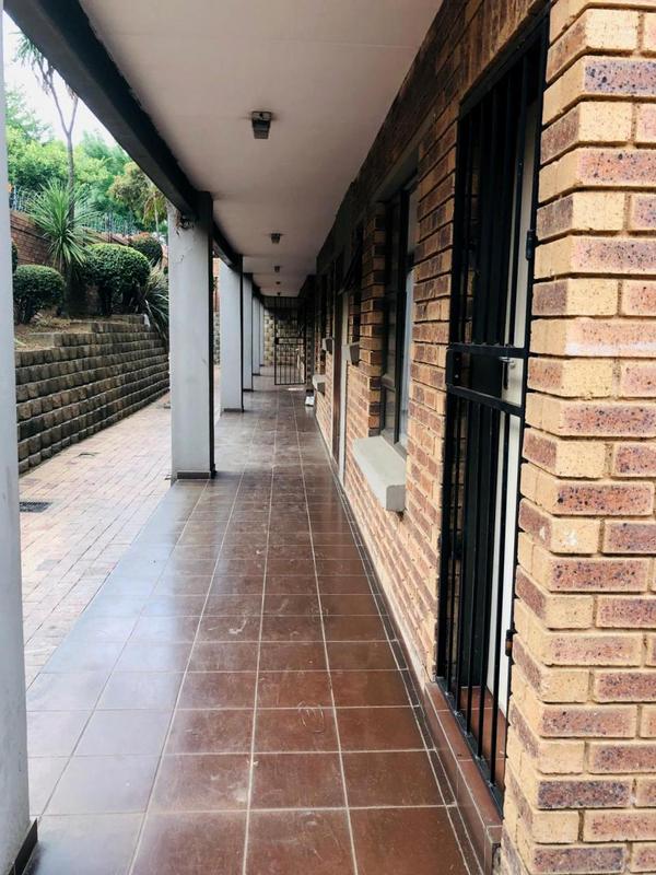 To Let 2 Bedroom Property for Rent in Noordhang Gauteng