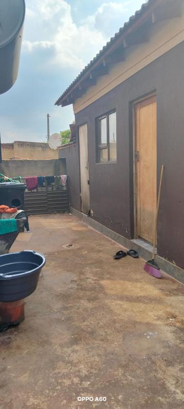 3 Bedroom Property for Sale in Zonkezizwe Gauteng