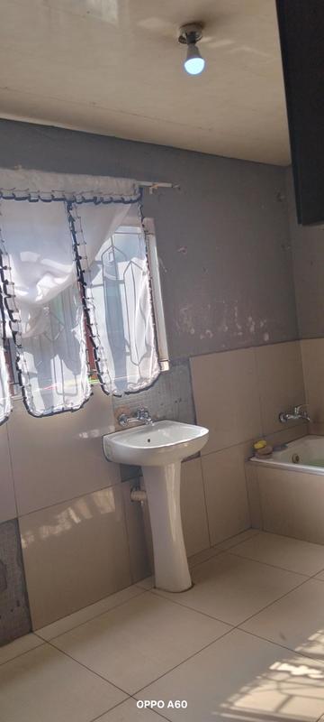 3 Bedroom Property for Sale in Zonkezizwe Gauteng