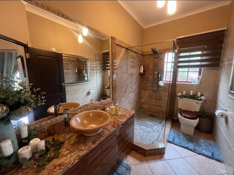 6 Bedroom Property for Sale in Amandasig Gauteng