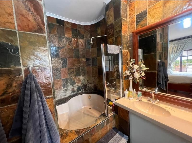 6 Bedroom Property for Sale in Amandasig Gauteng