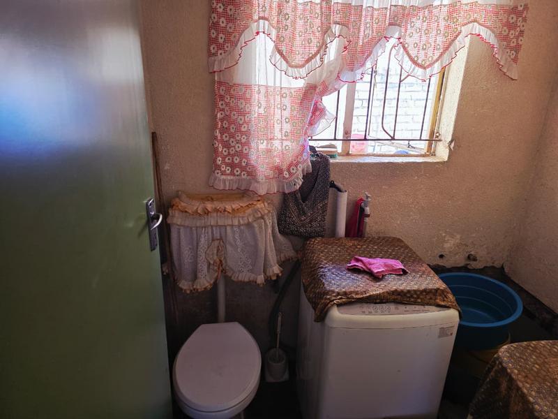2 Bedroom Property for Sale in Tsakane Gauteng