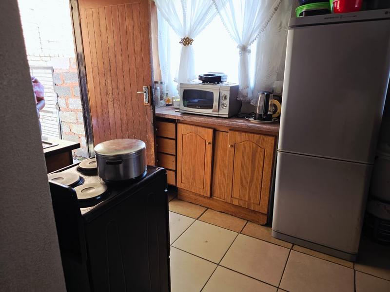 2 Bedroom Property for Sale in Tsakane Gauteng