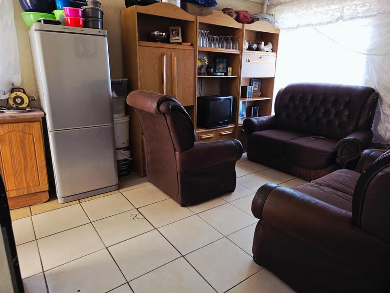 2 Bedroom Property for Sale in Tsakane Gauteng