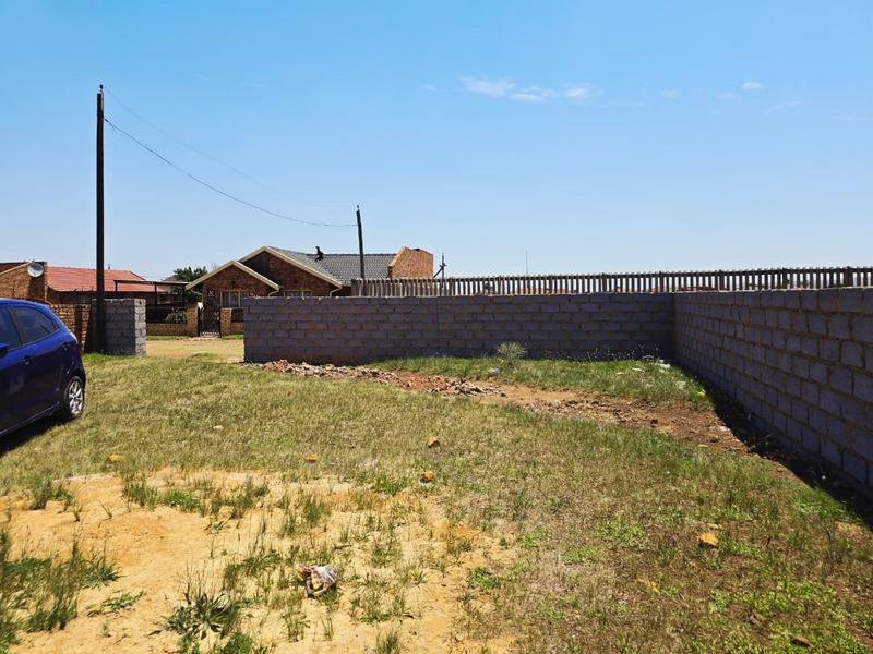 2 Bedroom Property for Sale in Tsakane Gauteng