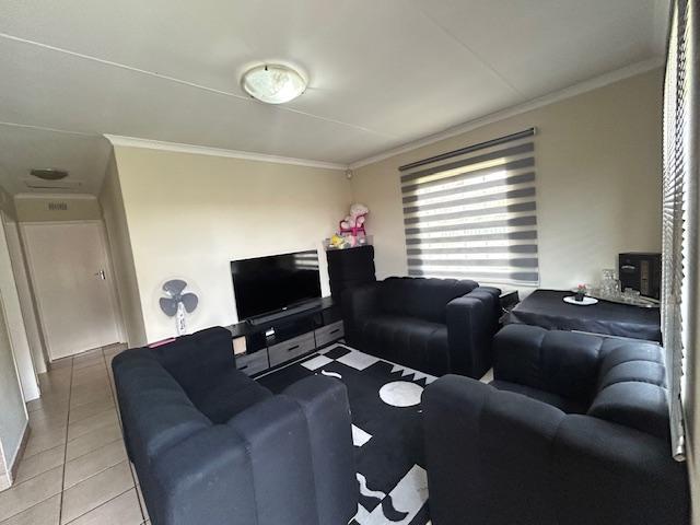 3 Bedroom Property for Sale in Thatch Hill Estate Gauteng