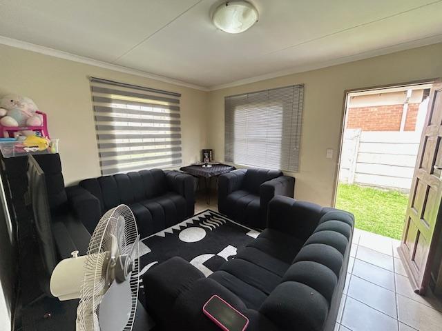 3 Bedroom Property for Sale in Thatch Hill Estate Gauteng