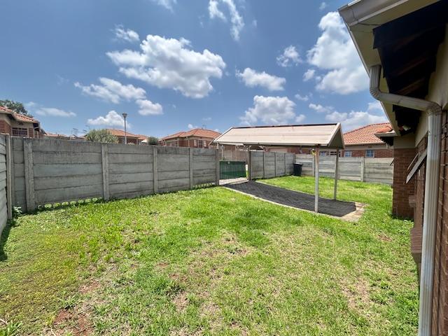 3 Bedroom Property for Sale in Thatch Hill Estate Gauteng