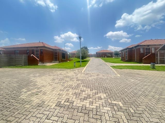 3 Bedroom Property for Sale in Thatch Hill Estate Gauteng