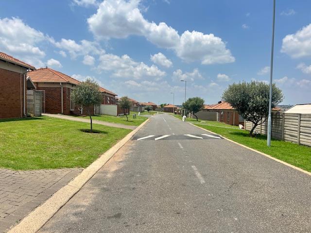 3 Bedroom Property for Sale in Thatch Hill Estate Gauteng