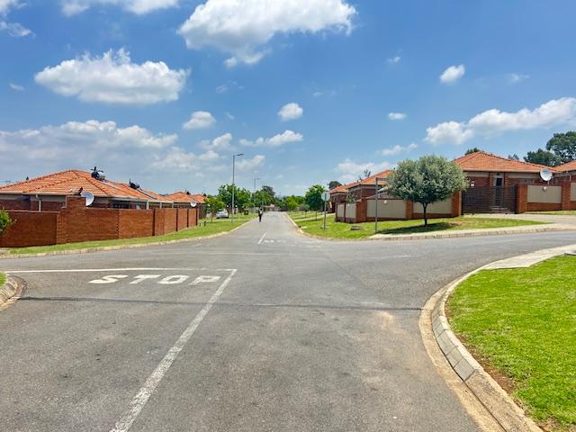 3 Bedroom Property for Sale in Thatch Hill Estate Gauteng