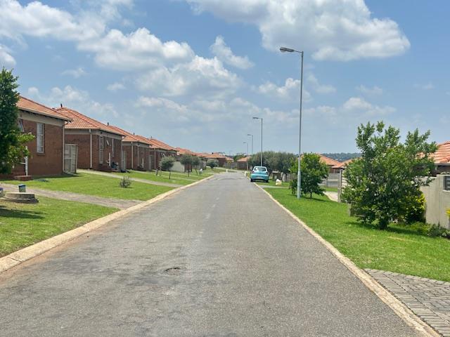 3 Bedroom Property for Sale in Thatch Hill Estate Gauteng