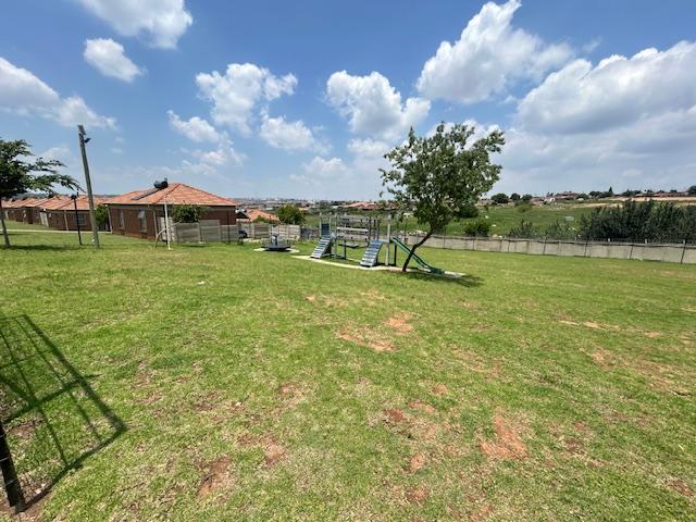 3 Bedroom Property for Sale in Thatch Hill Estate Gauteng