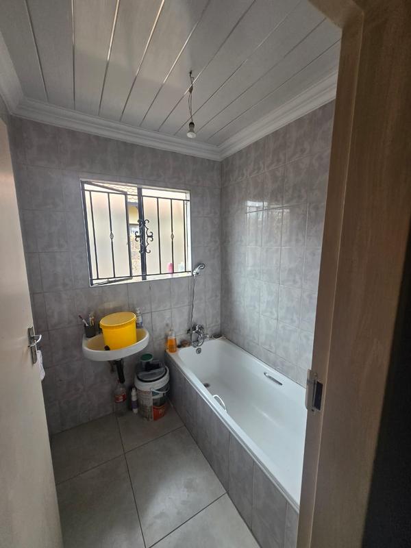 To Let 1 Bedroom Property for Rent in Protea Glen Gauteng