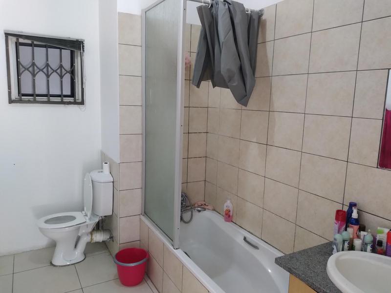 2 Bedroom Property for Sale in Milpark Gauteng