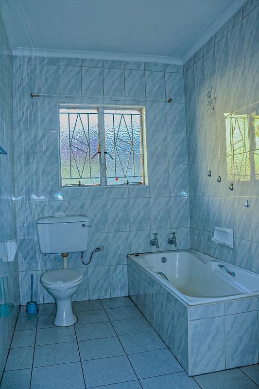 5 Bedroom Property for Sale in Birch Acres Gauteng